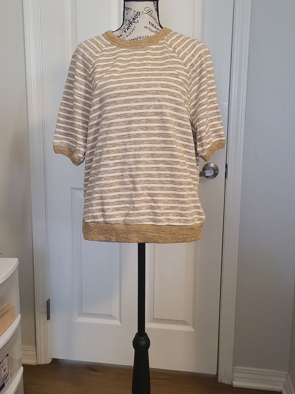 Universal Thread Striped Short Sleeve Knit Top in Beige and White